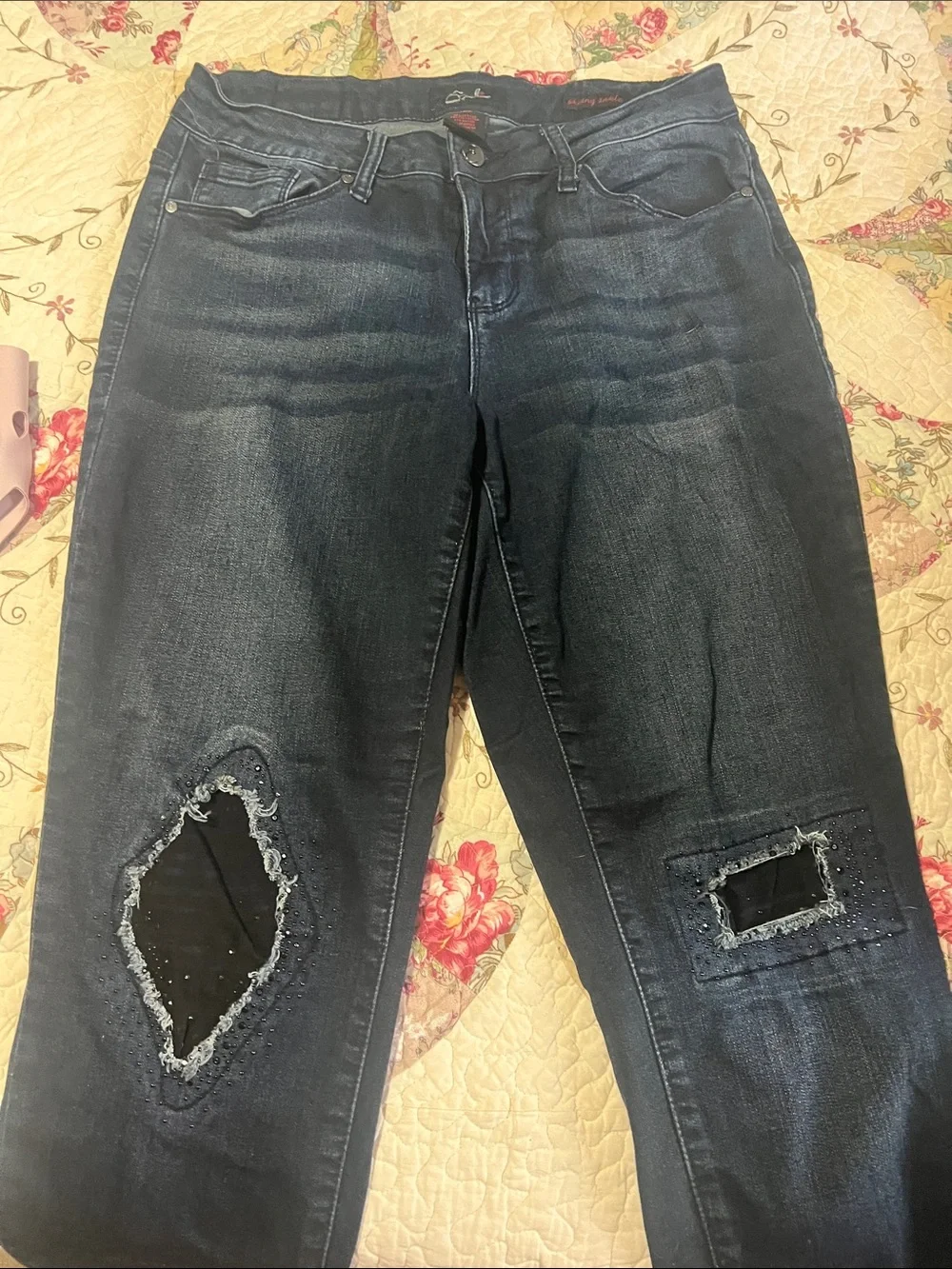 Earl Jeans Black Distressed Ankle Cropped Skinny Jeans